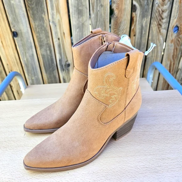 Faux Leather Western Boots Womens Size 8 - Picture 8 of 16